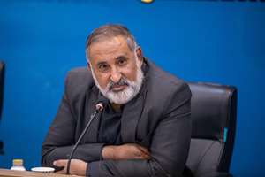 شاعران در شمار دوستان نزدیک قائد شهید بودند