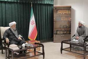 دیدار رئیس نمایندگی سازمان در قم و اعضای دبیرخانه جایزه صدر با دبیرکل مجمع جهانی تقریب مذاهب اسلامی