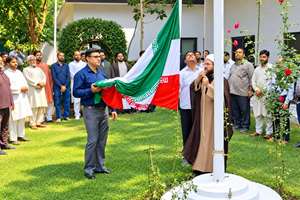 پرچم ایران در دهلی به اهتزار درآمد